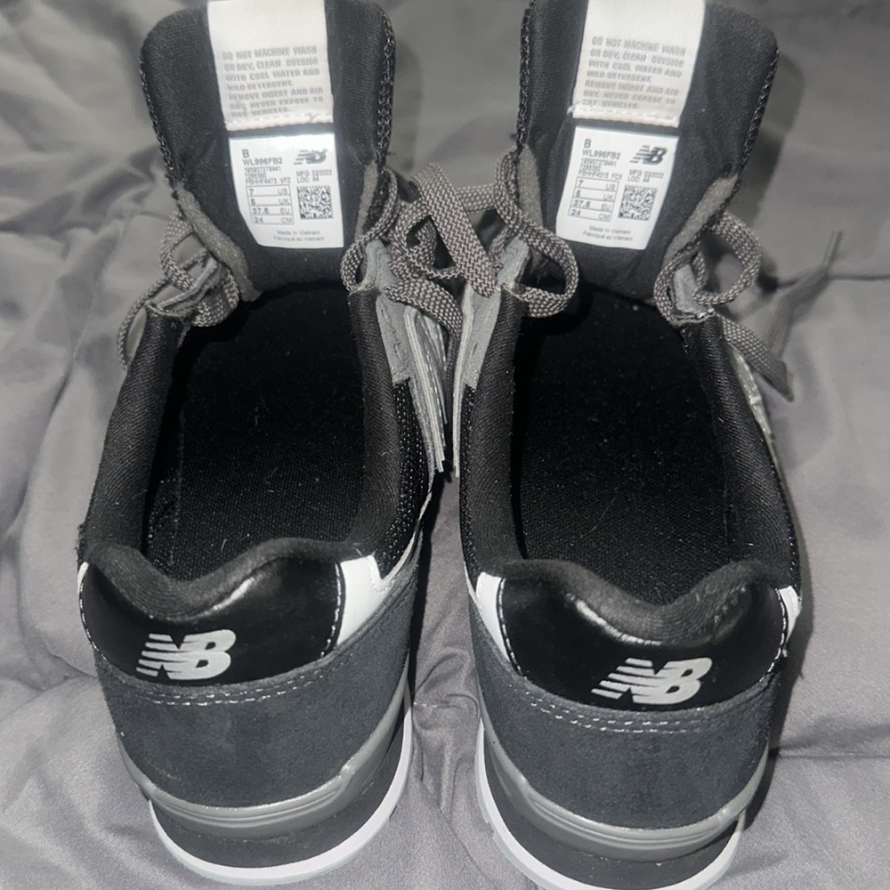 New balance - Picture 4 of 5